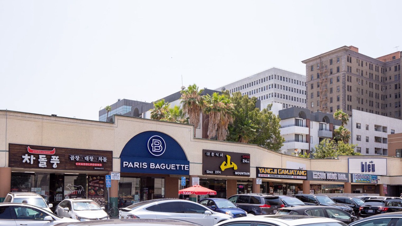 Photo of Outdoor in Wilshire Center
