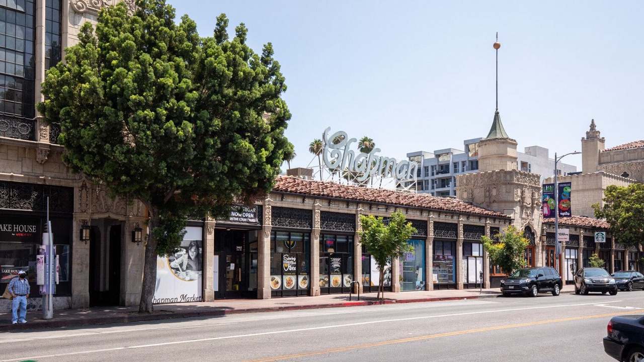 Photo of Outdoor in Wilshire Center