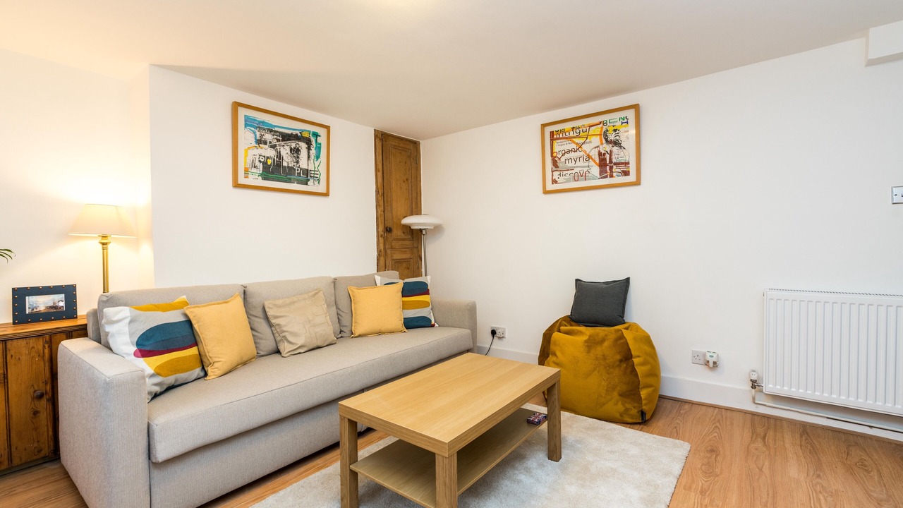 Photo of Bedroom in Telegraph Hill