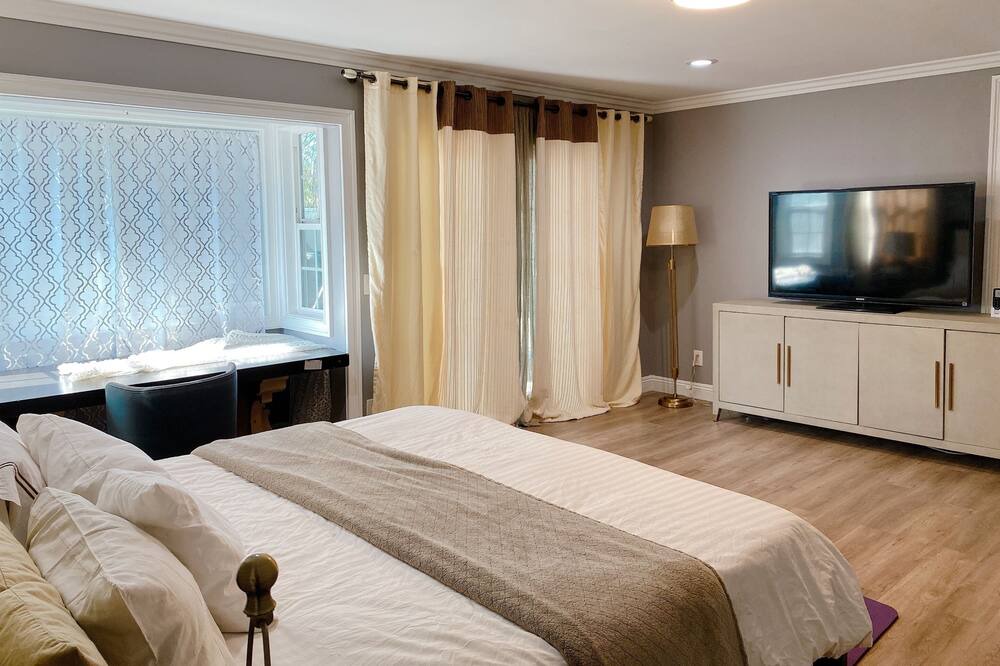 Photo of Bedroom in Duarte