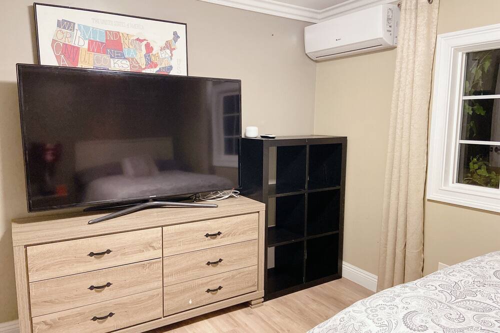 Photo of Bedroom in Duarte