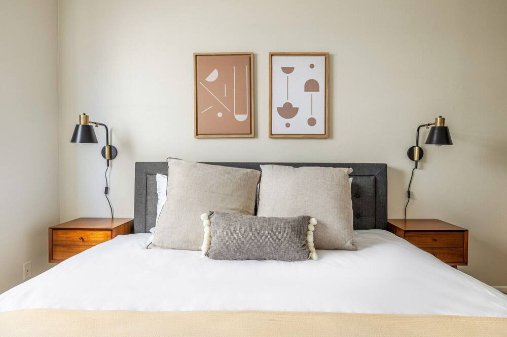Photo of Bedroom in Hollywood