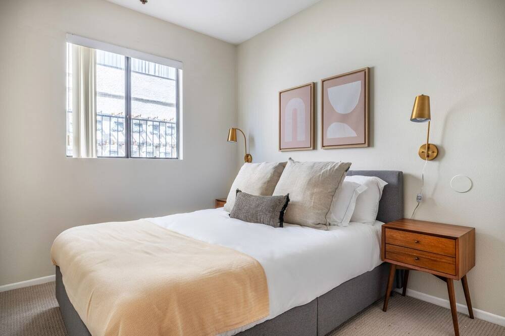 Photo of Bedroom in Hollywood