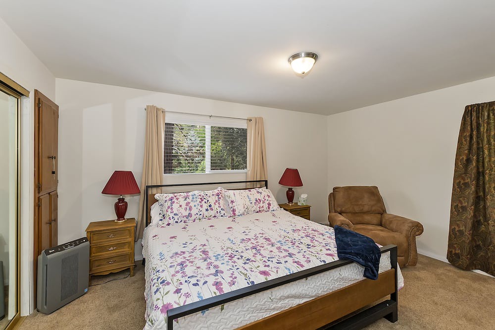 Photo of Bedroom in Whispering Forest