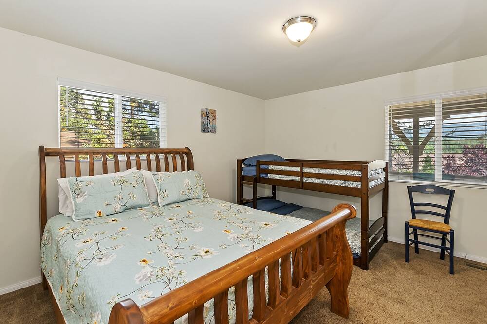 Photo of Bedroom in Whispering Forest