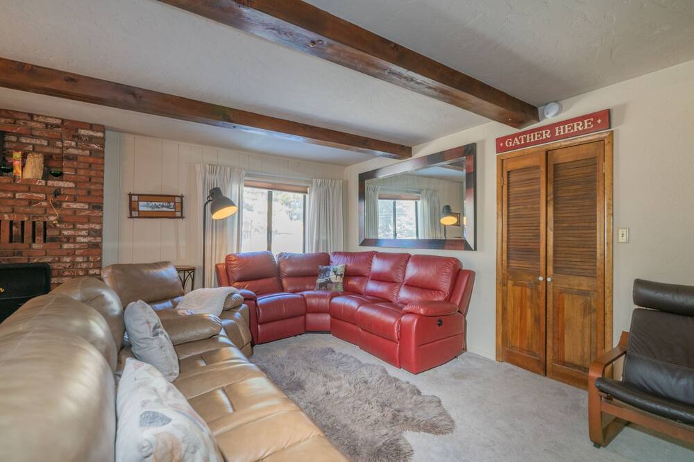 Photo of Livingroom in Patton