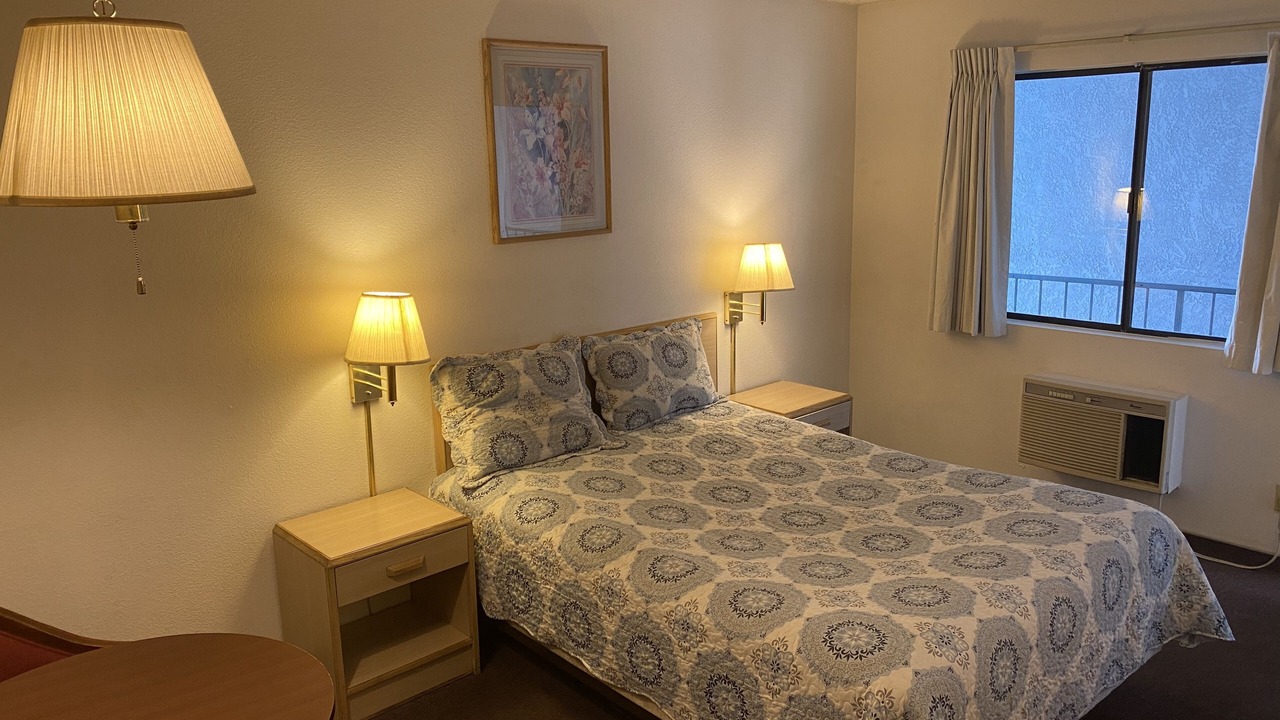 Photo of Bedroom in Glen Avon