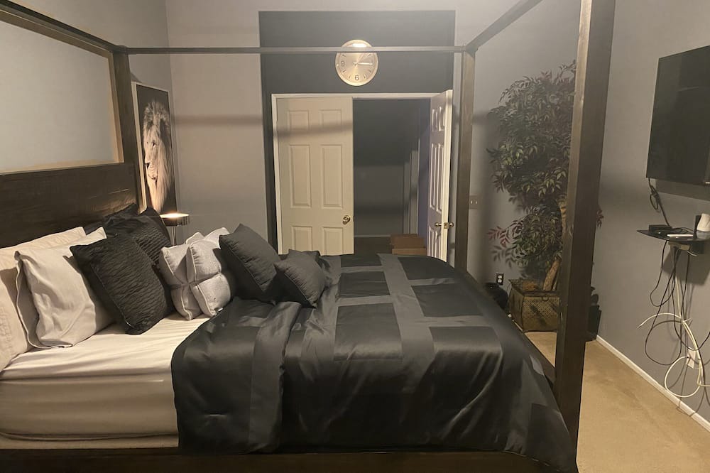 Photo of Bedroom in Bloomington