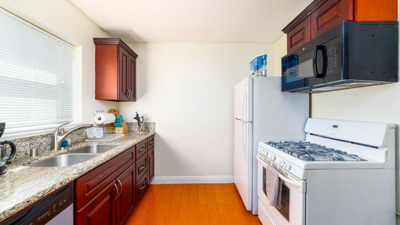 Photo of Kitchen in North Long Beach