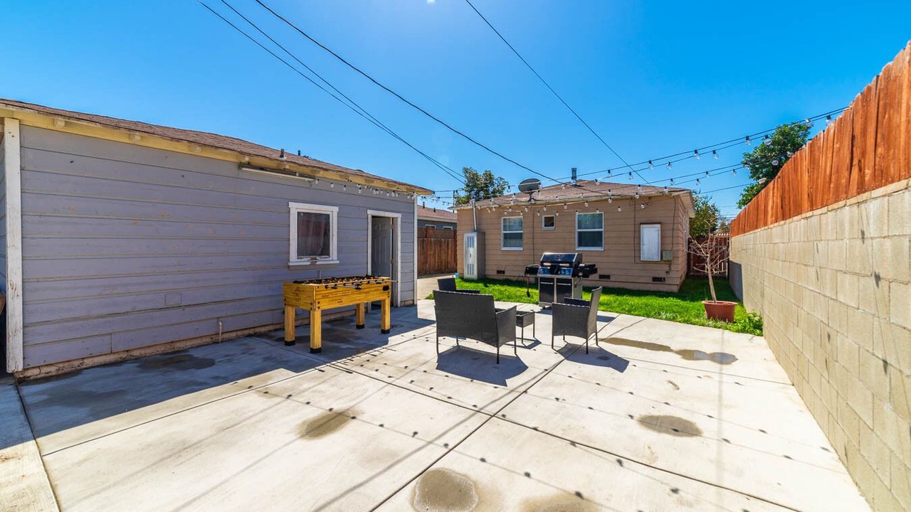 Photo of Patio Balcony in North Long Beach