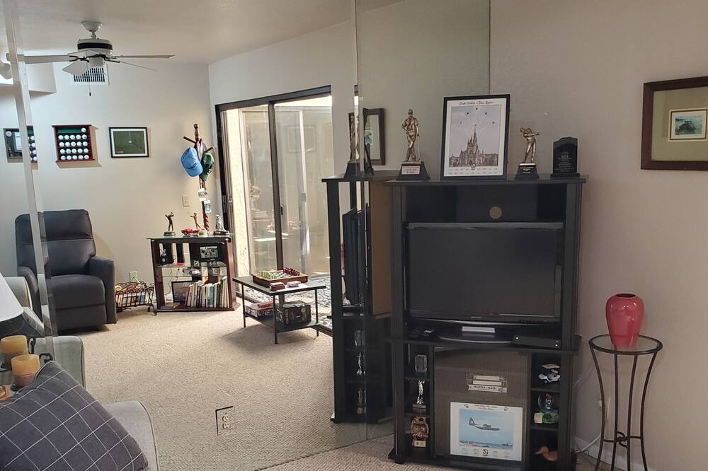 Photo of Bedroom in Bermuda Dunes