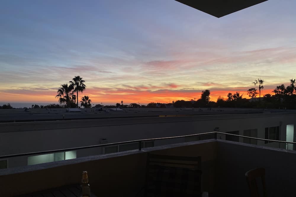 Photo of Patio Balcony in Pacific Palisades
