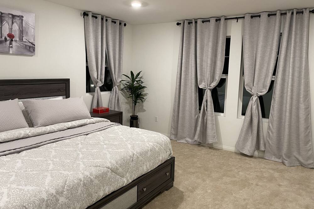 Photo of Bedroom in Canyon Country