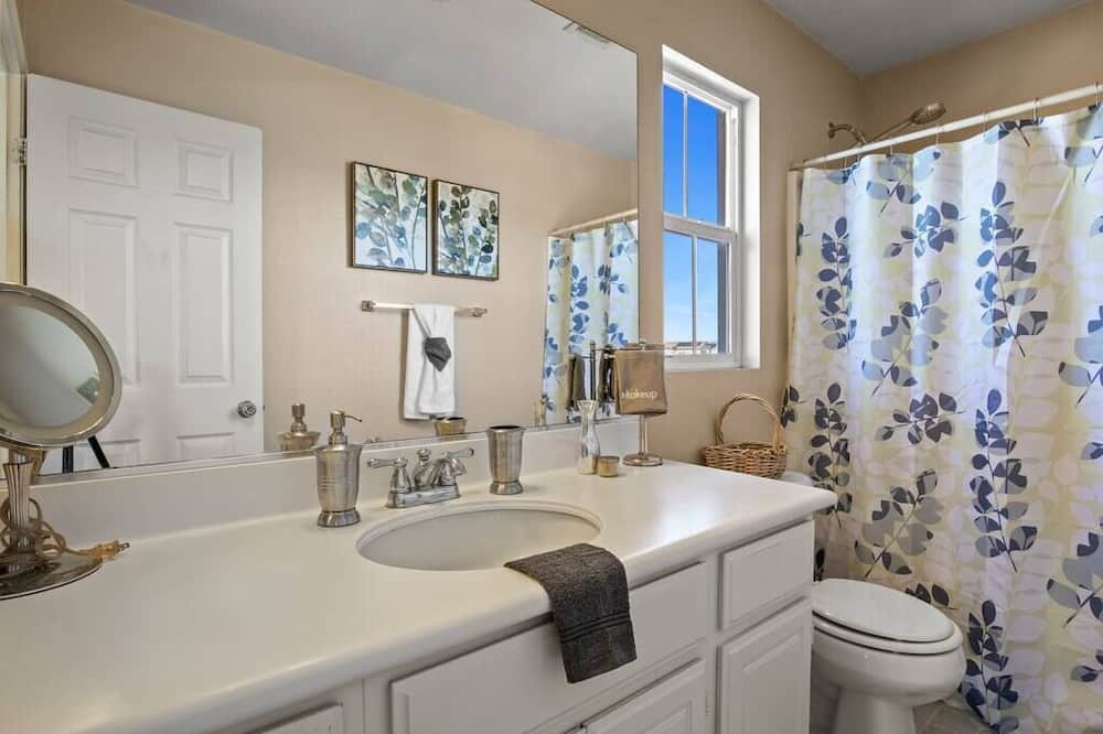 Photo of Bathroom in Beaumont