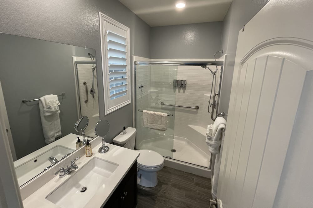 Photo of Bathroom in Fontana
