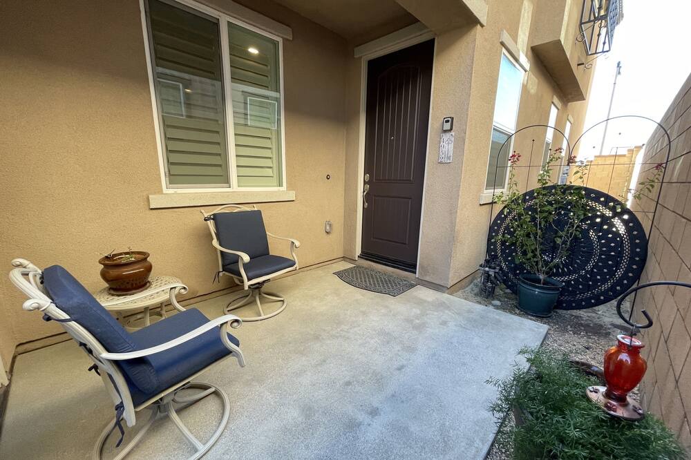 Photo of Patio Balcony in Fontana