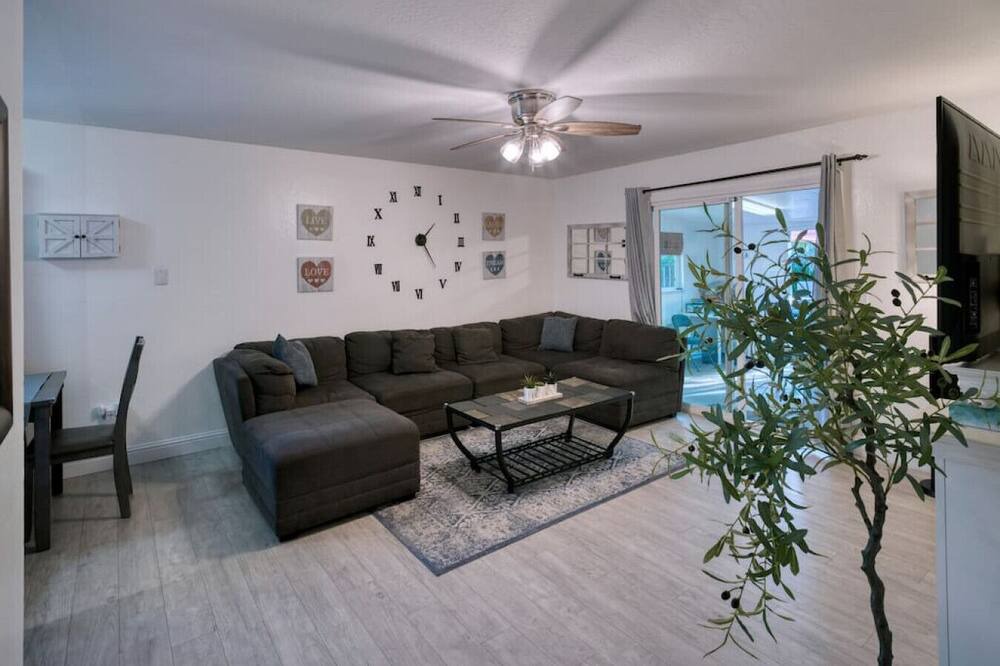 Photo of Bedroom in Loomis