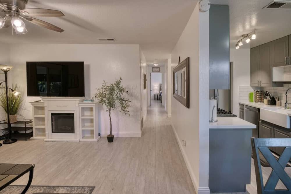 Photo of Bedroom in Loomis