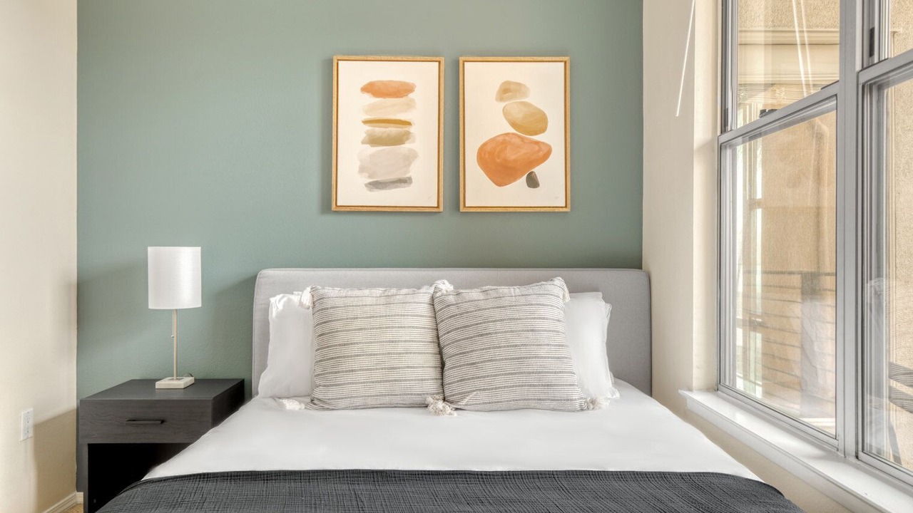 Photo of Bedroom in Del Aire