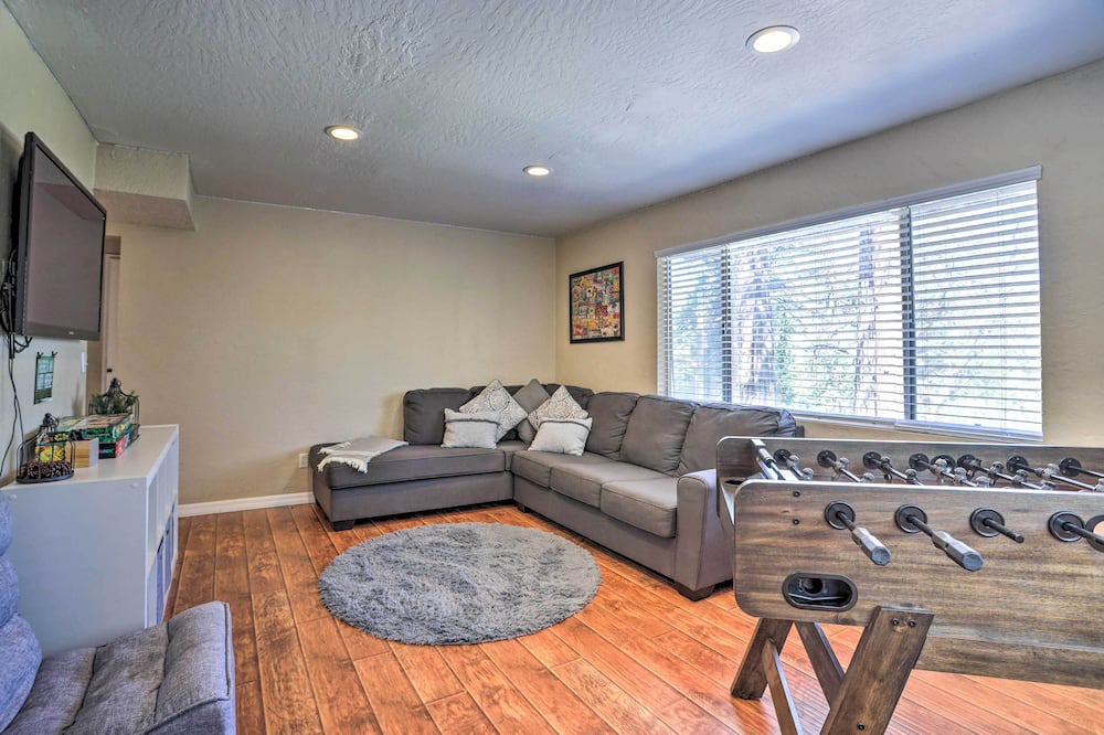 Photo of Bedroom in Arrowhead Villas