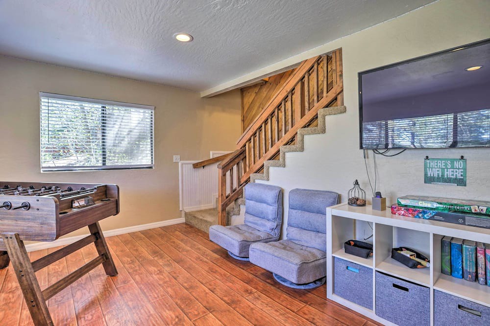 Photo of Bedroom in Arrowhead Villas