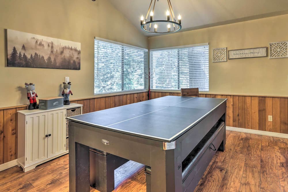 Photo of Bedroom in Arrowhead Villas