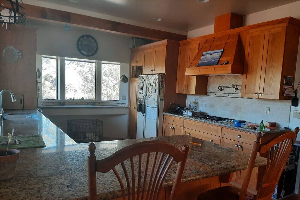 Photo of Kitchen in Yosemite Lakes