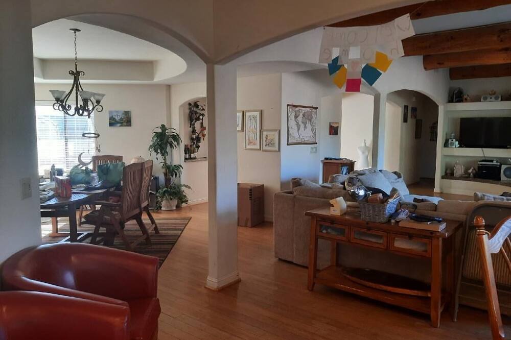 Photo of Livingroom in Yosemite Lakes