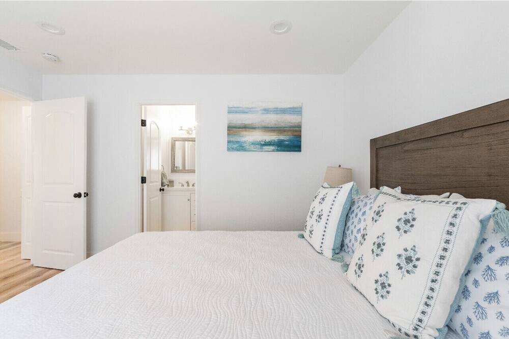 Photo of Bedroom in Laguna Hills