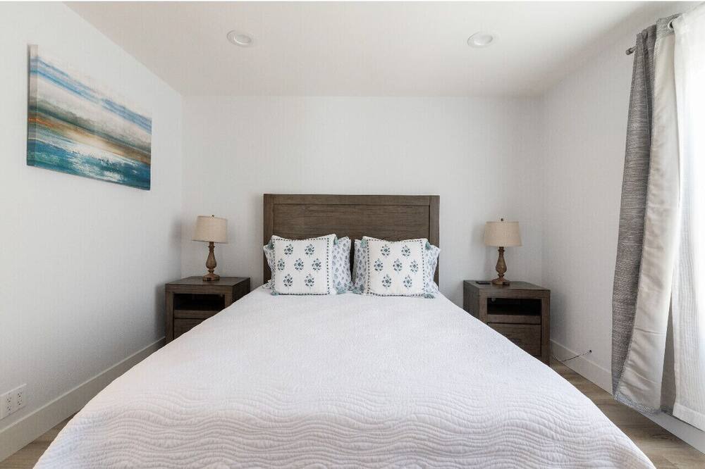 Photo of Bedroom in Laguna Hills