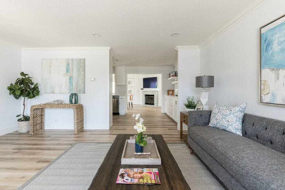 Photo of Livingroom in Laguna Hills