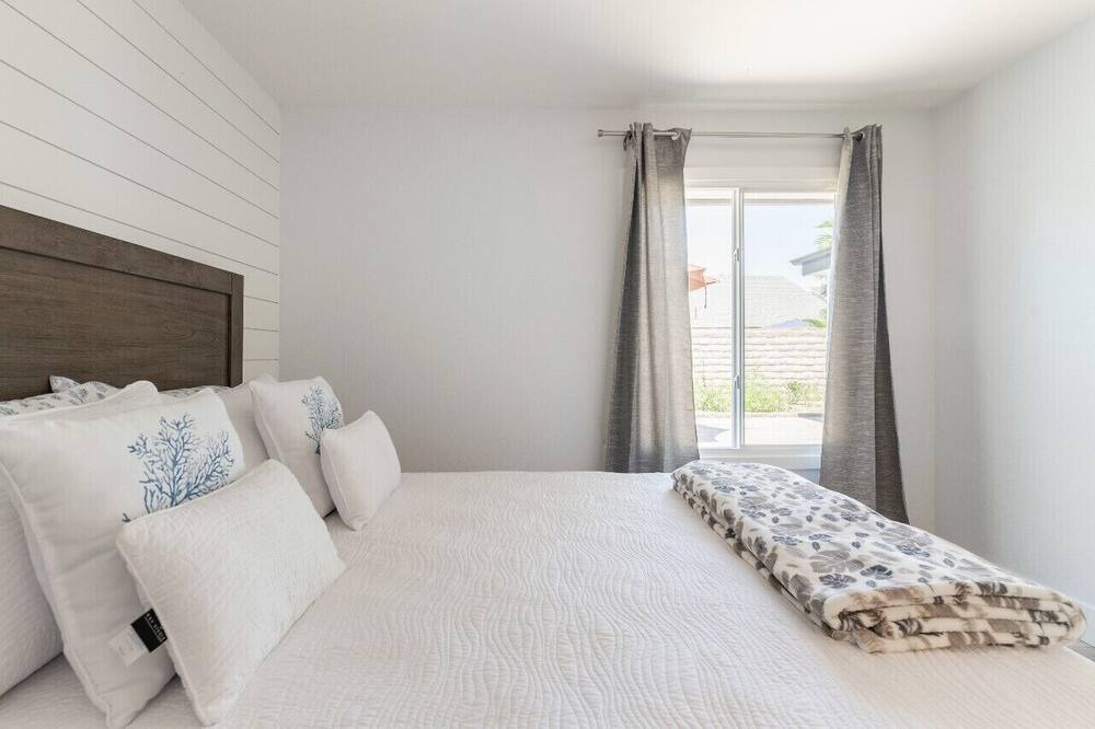 Photo of Bedroom in Laguna Hills