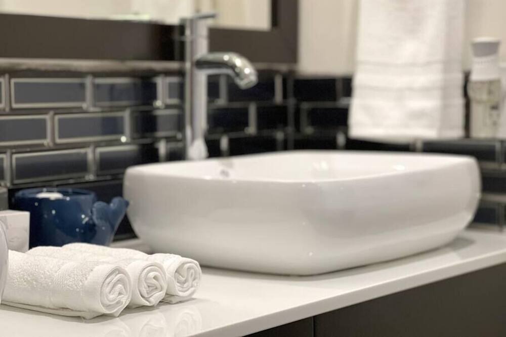 Photo of Bathroom in West Hills