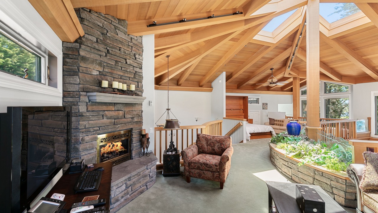 Photo of Livingroom in Gualala
