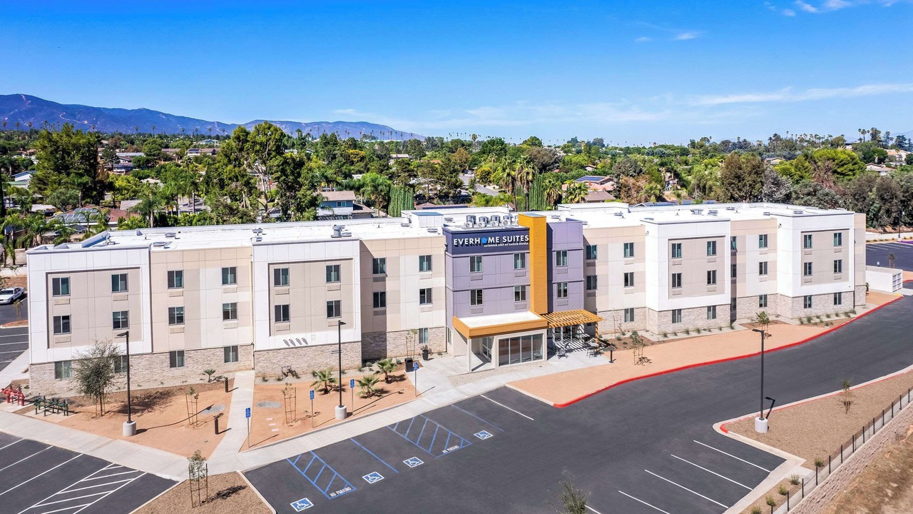 Photo of Outdoor in Corona