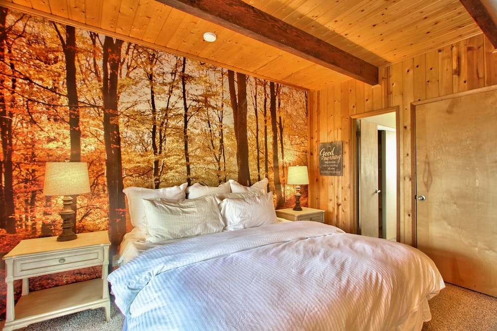Photo of Bedroom in Whispering Forest