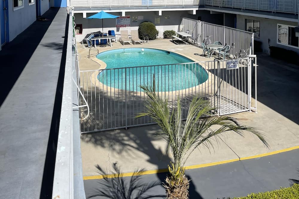 Photo of Outdoor in Gardena