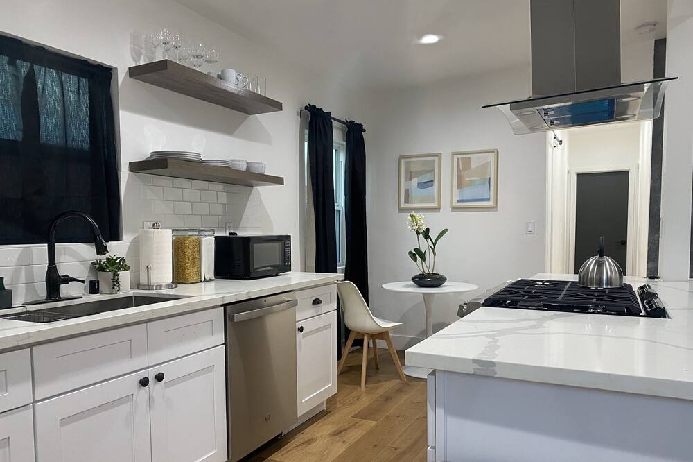 Photo of Kitchen in Compton