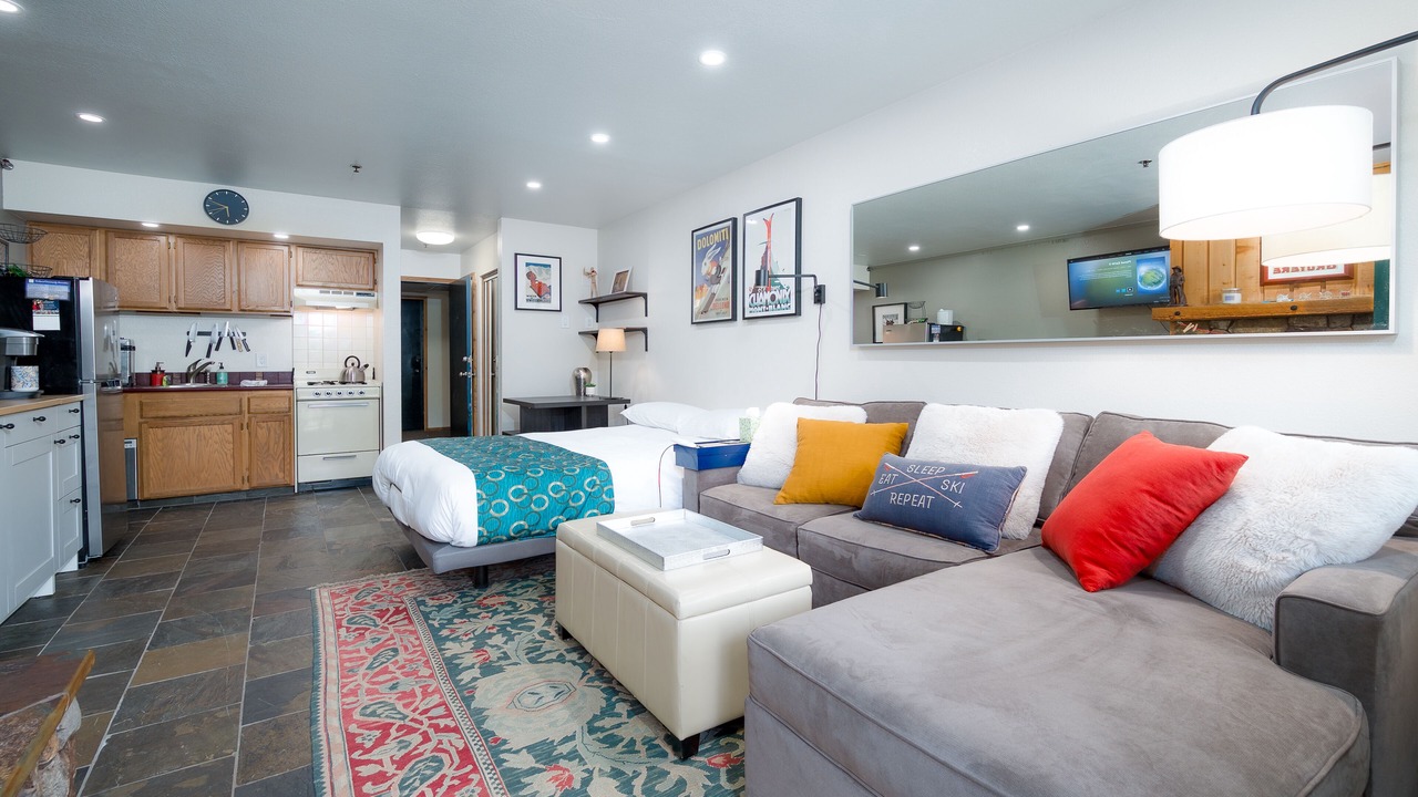 Photo of Livingroom in Kirkwood