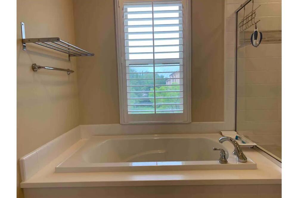 Photo of Bathroom in Tustin
