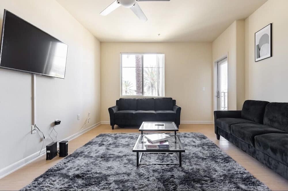 Photo of Livingroom in Hermosa Village