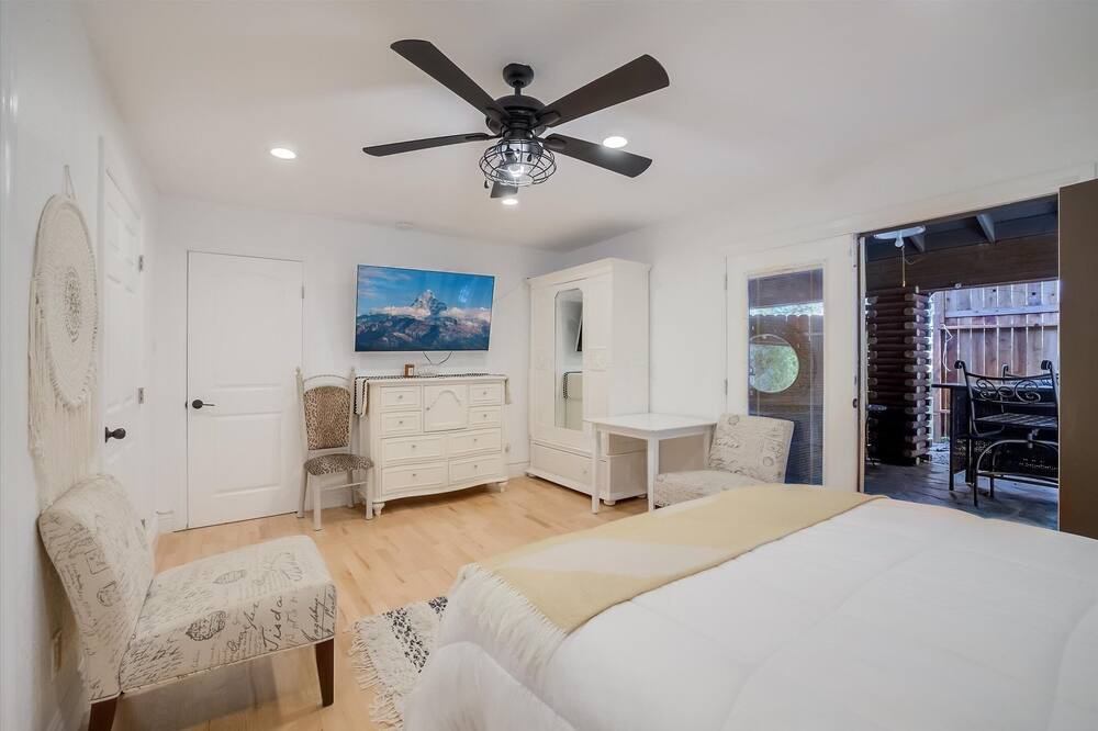 Photo of Bedroom in Yorba Linda