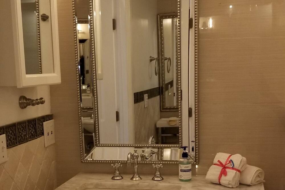 Photo of Bathroom in Yorba Linda