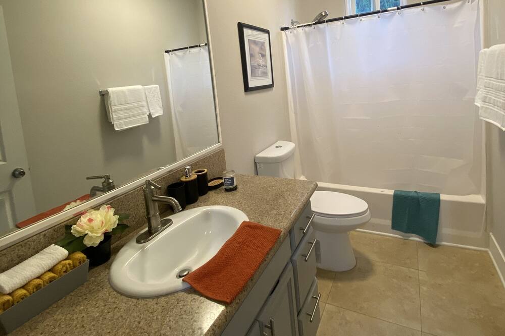 Photo of Bathroom in Fountain Valley