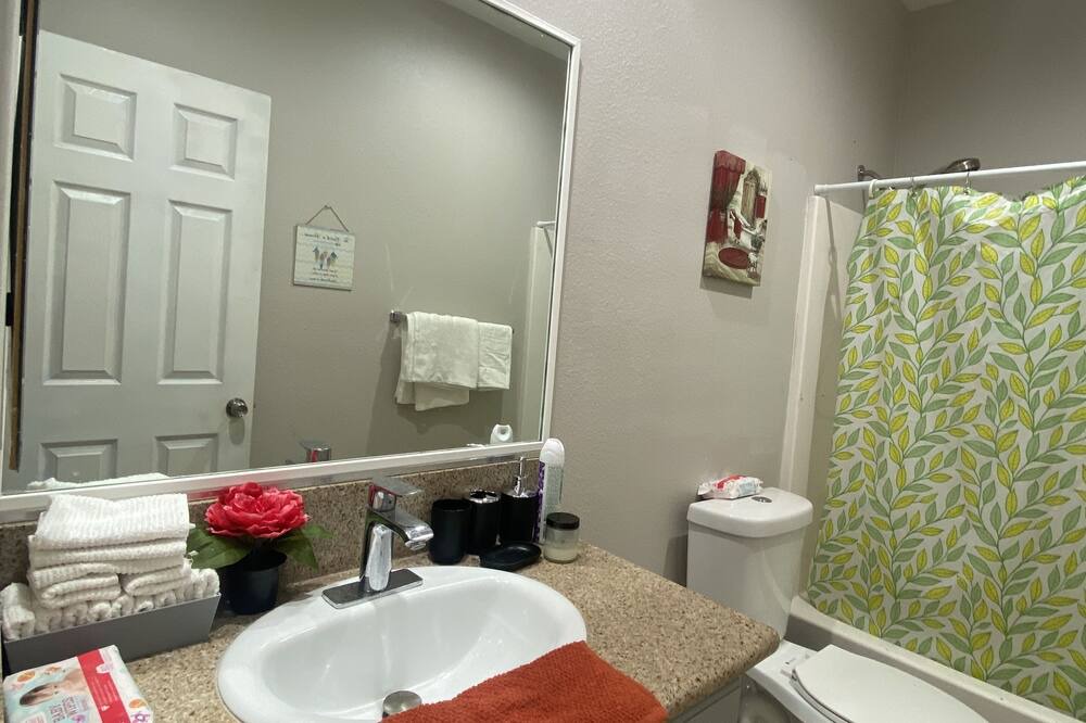 Photo of Bathroom in Fountain Valley