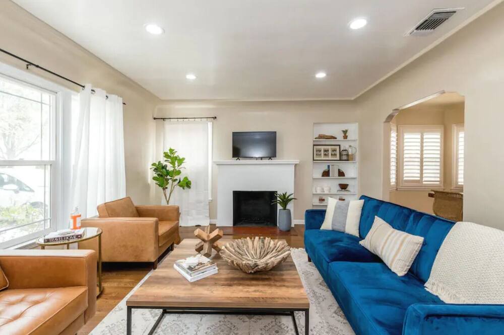 Photo of Livingroom in Roosevelt