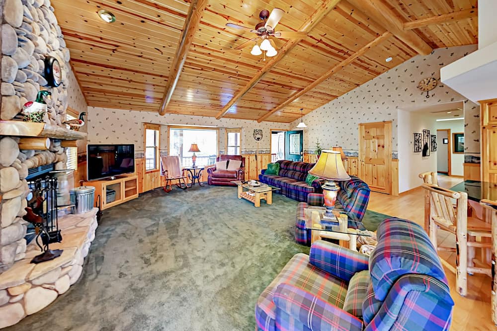 Photo of Others in Eagle Mountain Estates