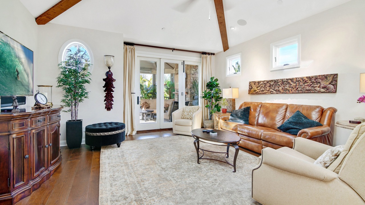 Photo of Livingroom in Old Towne