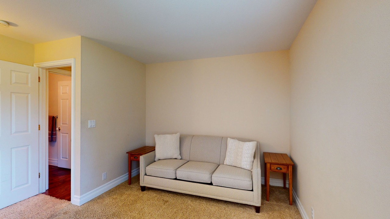 Photo of Livingroom in Twin Peaks