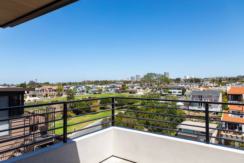 Photo of Patio Balcony in Corona del Mar